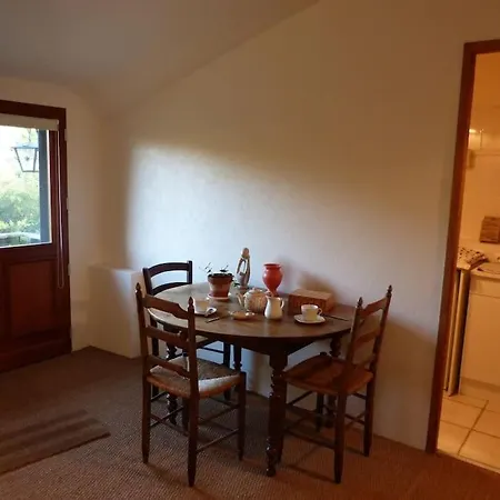 Studio Dans Une Chaumiere De Caractere Baud Exterior photo